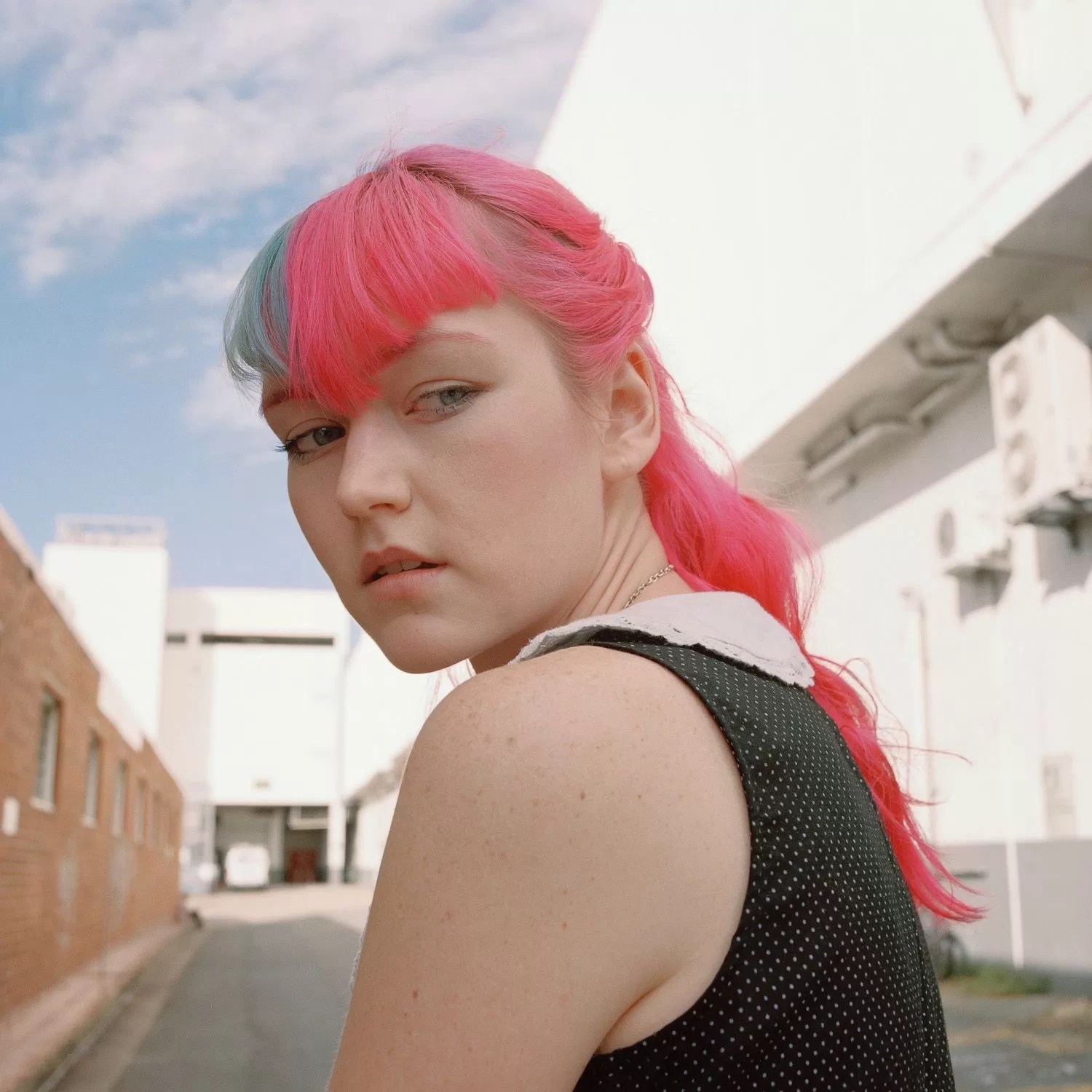 OnCountry_YingAng_GoldCoast_04-700 - 1EarthMedia Ying Ang, Gold Coast, 2014