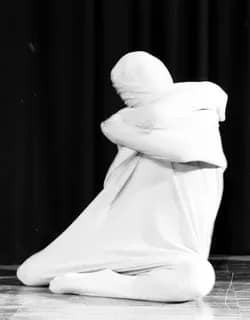 Bangarra - 1EarthMedia Bangarra Dance Theatre 1989 inspired by Martha Graham © 1989 Mark Anning photo