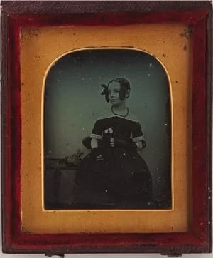 GoodmanLawson001 - 1EarthMedia George B. Goodman, 'Eliza Lawson', May 1845. Bathurst, sixth-plate, Wharton-cased daguerreotype. Mitchell Library, State Library of New South Wales, Sydney, MIN 157.