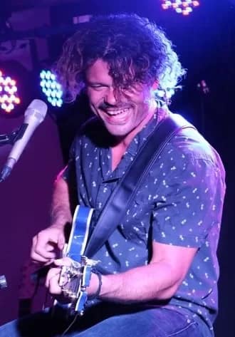 AshGrunwald010 - 1EarthMedia Ash Grunwald © Mark Anning photo 2019