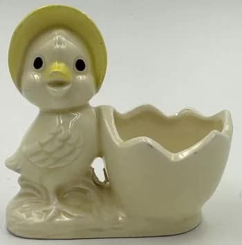 egg - 1EarthMedia Vintage egg cup 1950s