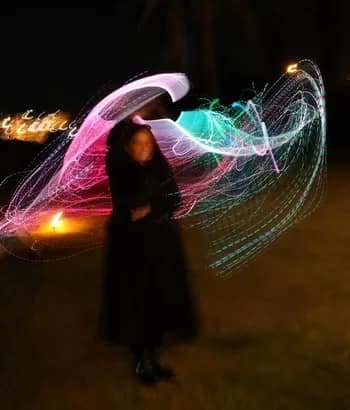 artisticexpression - 1EarthMedia Fire twirling © Mark Anning photo 2020