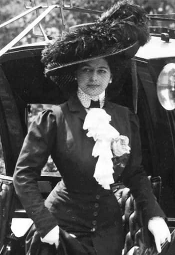 MataHari008-bw2-350 - 1EarthMedia Mata Hari, Margaretha Zelle