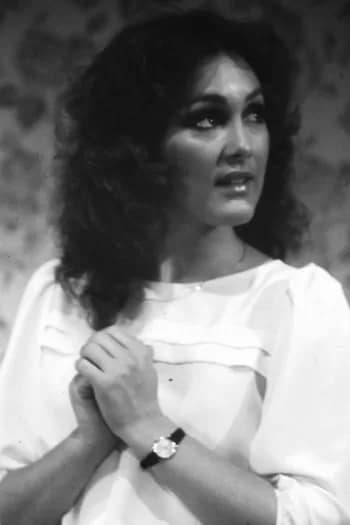 Zoe Bertram - 1EarthMedia Zoe Bertram