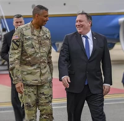 Brooks-with-Mike-Pompeo-in-2018 - 1EarthMedia General Vincent Brooks who led the military's internal investigation into the deaths of Reuters news crew and Secretary of State, Mike Pompeo in 2018.