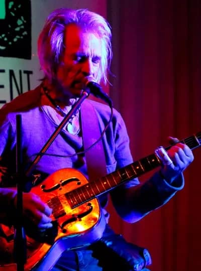 KevinBorich-2105303994-2-400 - 1EarthMedia Kevin Borich © Mark Anning photo