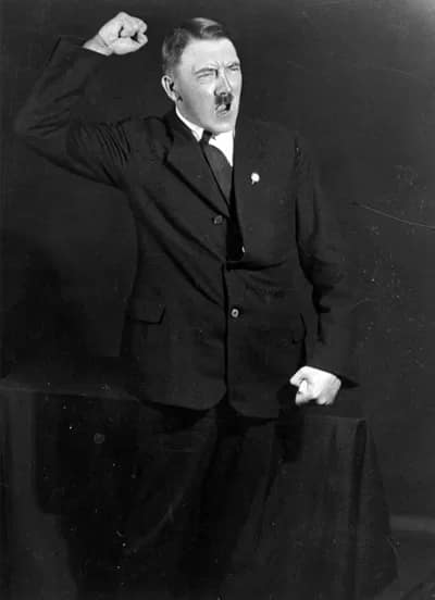 Hitler002 - 1EarthMedia Hitler public speaking, Heinrich Hoffman