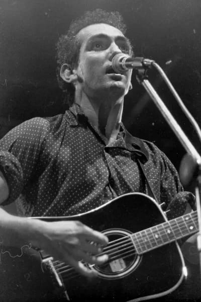 PaulKelly-young - 1EarthMedia Paul Kelly