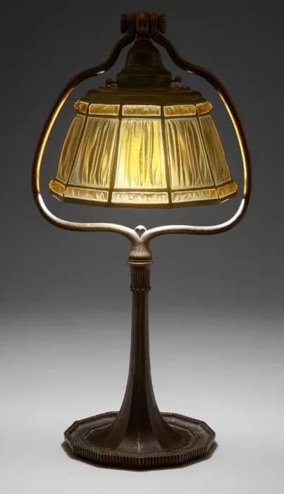 Tiffany Linenfold Lamp - 1EarthMedia Tiffany Linenfold Lamp