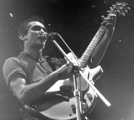 PaulKelly-210822082-400 - 1EarthMedia Paul Kelly at Sydney's Hordern Pavillion © Mark Anning photo 1986