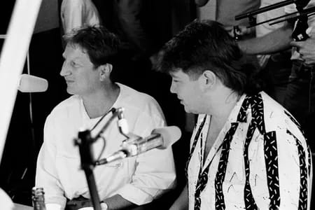 027-300 - 1EarthMedia Uncle Doug Mulray and Jonathon Coleman