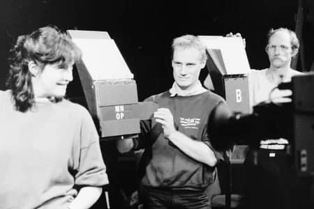 NIDA023 - 1EarthMedia Steve Vidler at NIDA National Institute of Dramatic Arts 1985 © Mark Anning photo All Rights Reserved