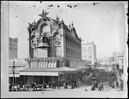 HordernDepartmentStore1901 - 1EarthMedia Hordern’s department store, Sydney, 1901 by Arthur Ernest Foster