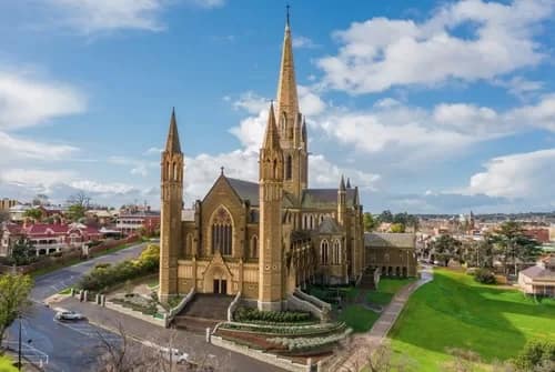 airviewonline006-500 - 1EarthMedia aerial photo Sacred Heart Cathedral, Bendigo