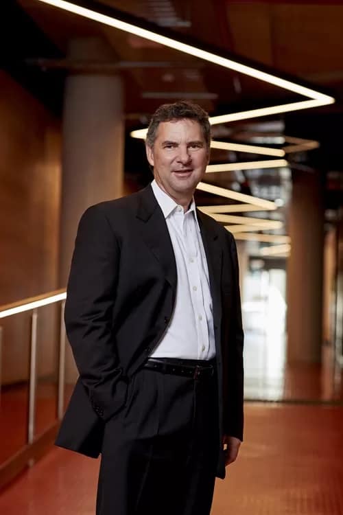 Controversial CEO Dr Larry Marshall leaves CSIRO CSIRO Chief Executive Dr Larry Marshall