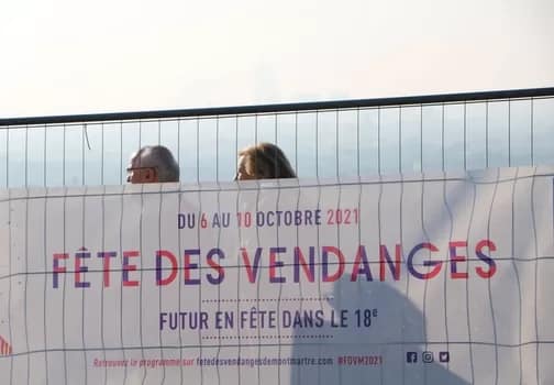 Fete des Vendange - 1EarthMedia Montmartre Grape Harvest Wine Festival © Mark Anning photo 2022