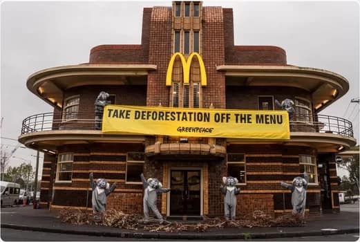 McDonaldsDeforestation001-350 - 1EarthMedia Greenpeace protest