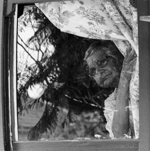 AFTRS058 - 1EarthMedia