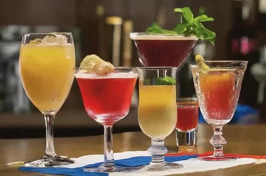 Top 10 French Cocktails for Bastille Day French Cocktails