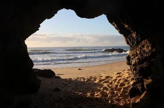 Australia cave © Mark Anning photo 2020