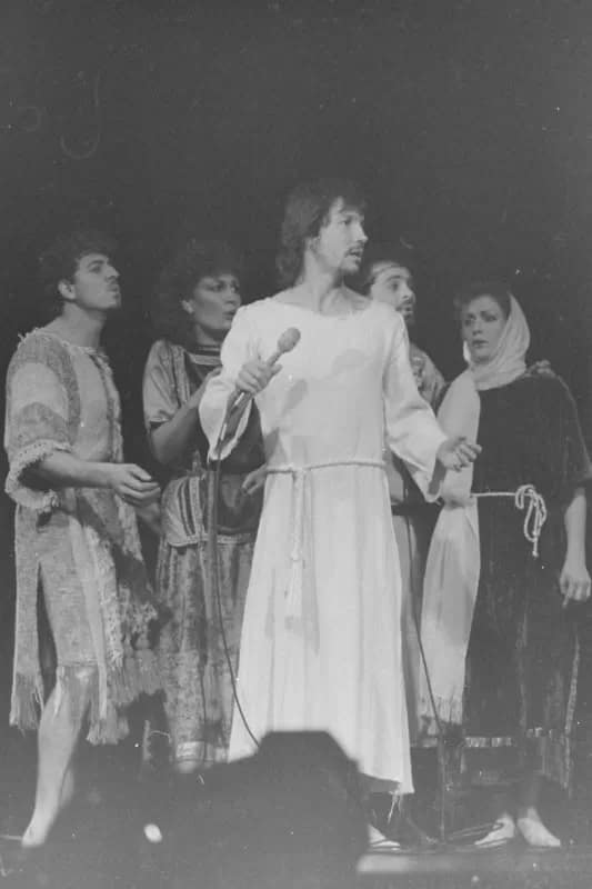 mga210810058 - 1EarthMedia Trevor White & cast in Jesus Christ Superstar, 1982 © Mark Anning photo 1982-2023