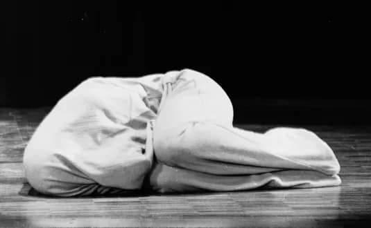 Bangarra - 1EarthMedia Bangarra Dance Theatre 1989 inspired by Martha Graham © 1989 Mark Anning photo