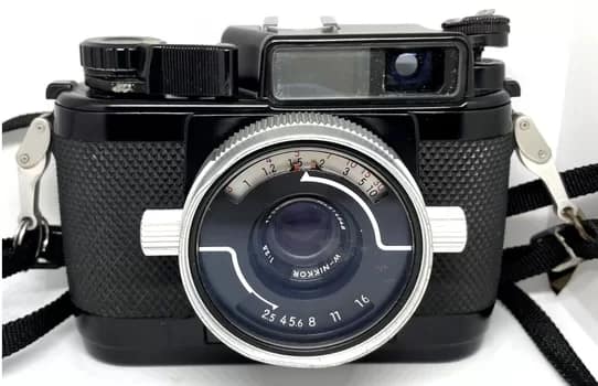 Nikonos - 1EarthMedia Nikonos III underwater film camera
