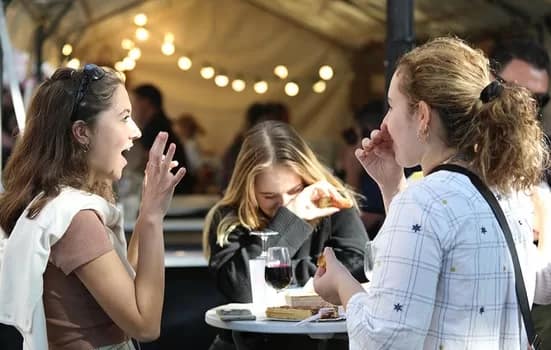 Wine Festival 006 - 1EarthMedia Montmartre Grape Harvest Wine Festival © Mark Anning photo 2022