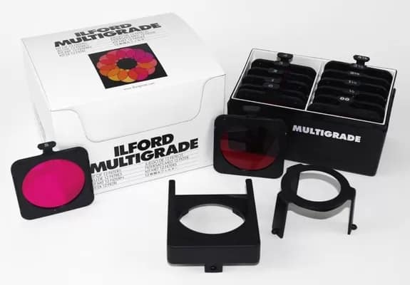 IlfordMultigrade - 1EarthMedia Ilford Multigrade Contrast Filters and Holder Set