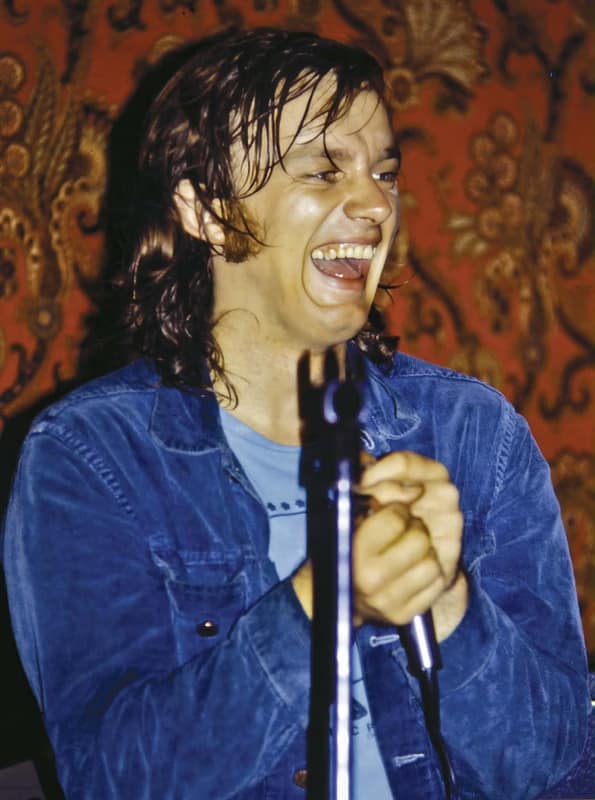 21b-800-1 - 1EarthMedia Harley Parker photo