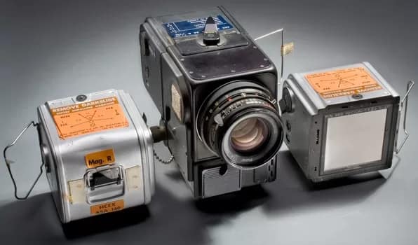 HasselbladMoon09-350 - 1EarthMedia Hasselblad camera used in the Apollo 11 command module
