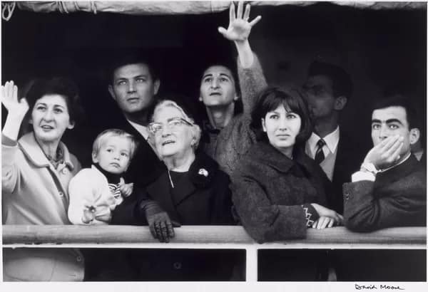 DavidMoore - 1EarthMedia David Moore's 'Migrants arriving in Sydney' 1966