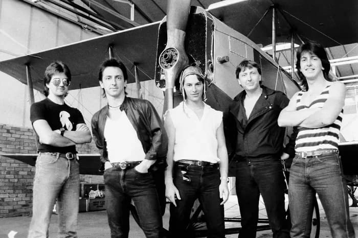 Avion003 - 1EarthMedia Avion - from left: Evan Murray, Randall Waller, Martin Toole, John Waller, Kendall Waller. © Mark Anning photos 1983