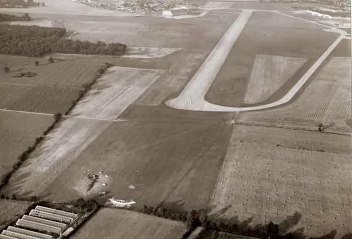 LightningCrashSite - 1EarthMedia Aerial view of English Electric Lightning F1 aircraft crash site at Hatfield, UK