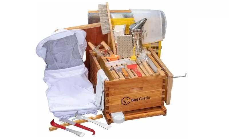 BeeKeepingSupplies01 - 1EarthMedia Bee Keeping Supplies