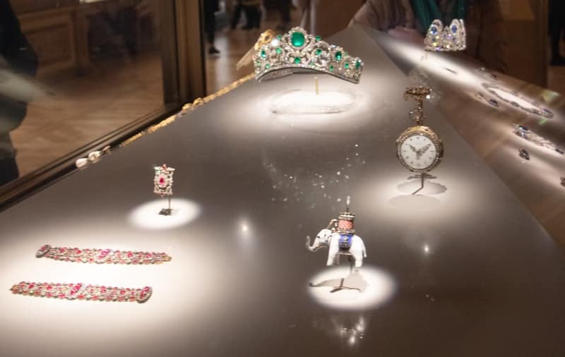 French Crown - 1EarthMedia French Crown Jewels in the Louvre © Mark Anning photo 2022