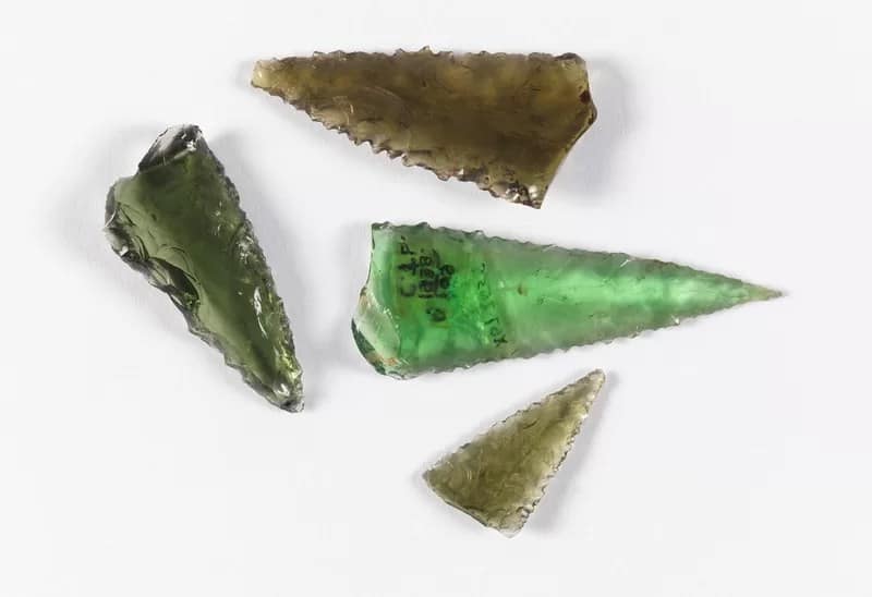 Larrakia Repatriation - 1EarthMedia Glass spear heads taken 100 years ago.