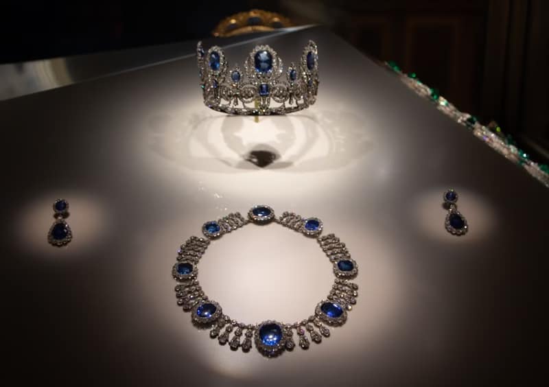 French Crown - 1EarthMedia French Crown Jewels in the Louvre © Mark Anning photo 2022