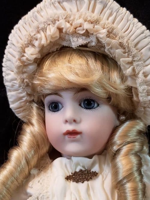 bru-juene - 1EarthMedia Bru Juene doll head