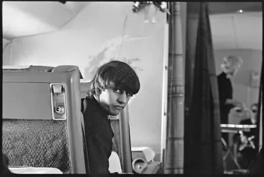 PaulMcCartney007-350 - 1EarthMedia Ringo Starr photographed by Paul McCartney